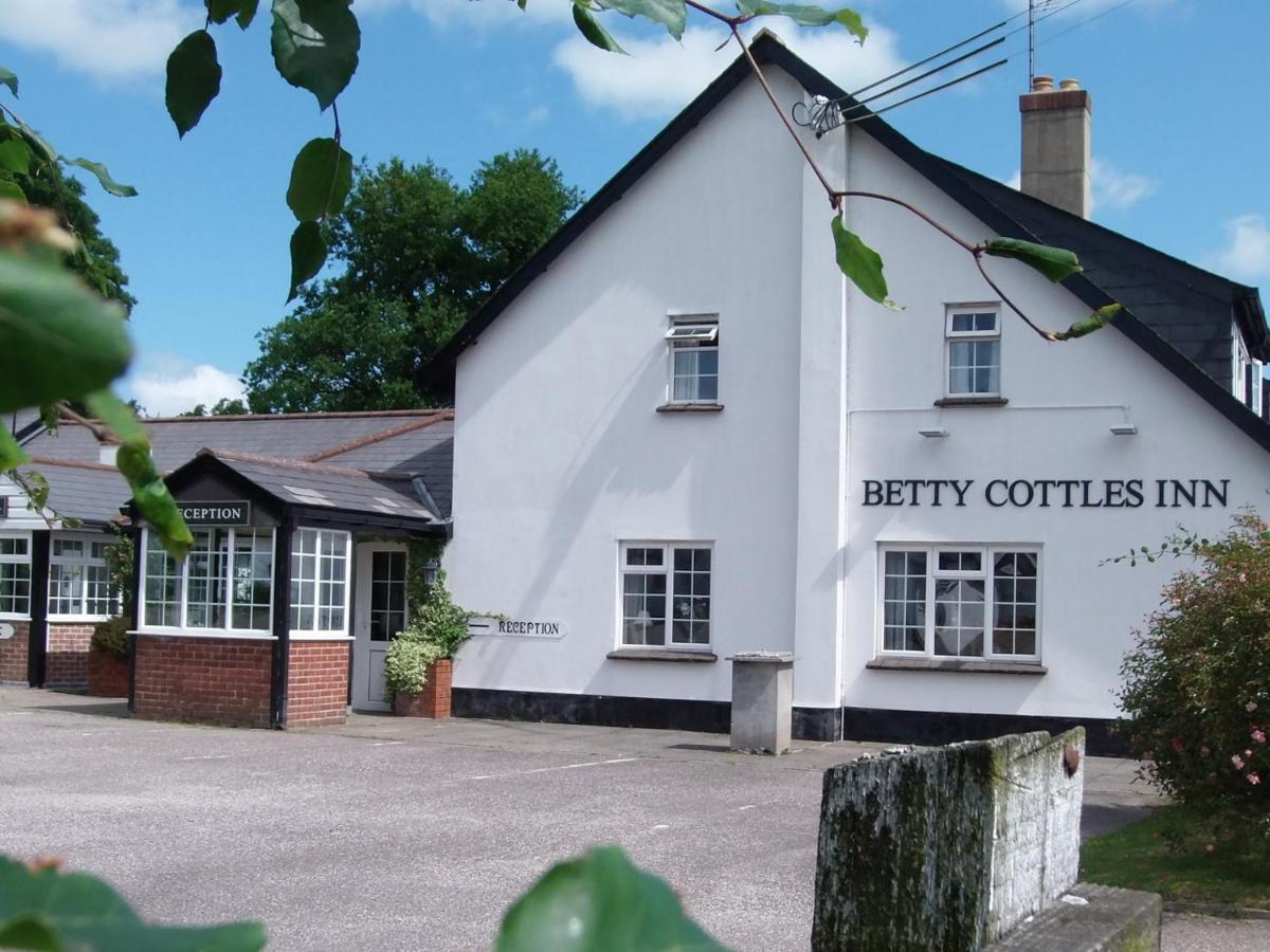 Betty Cottles Inn Okehampton Luaran gambar
